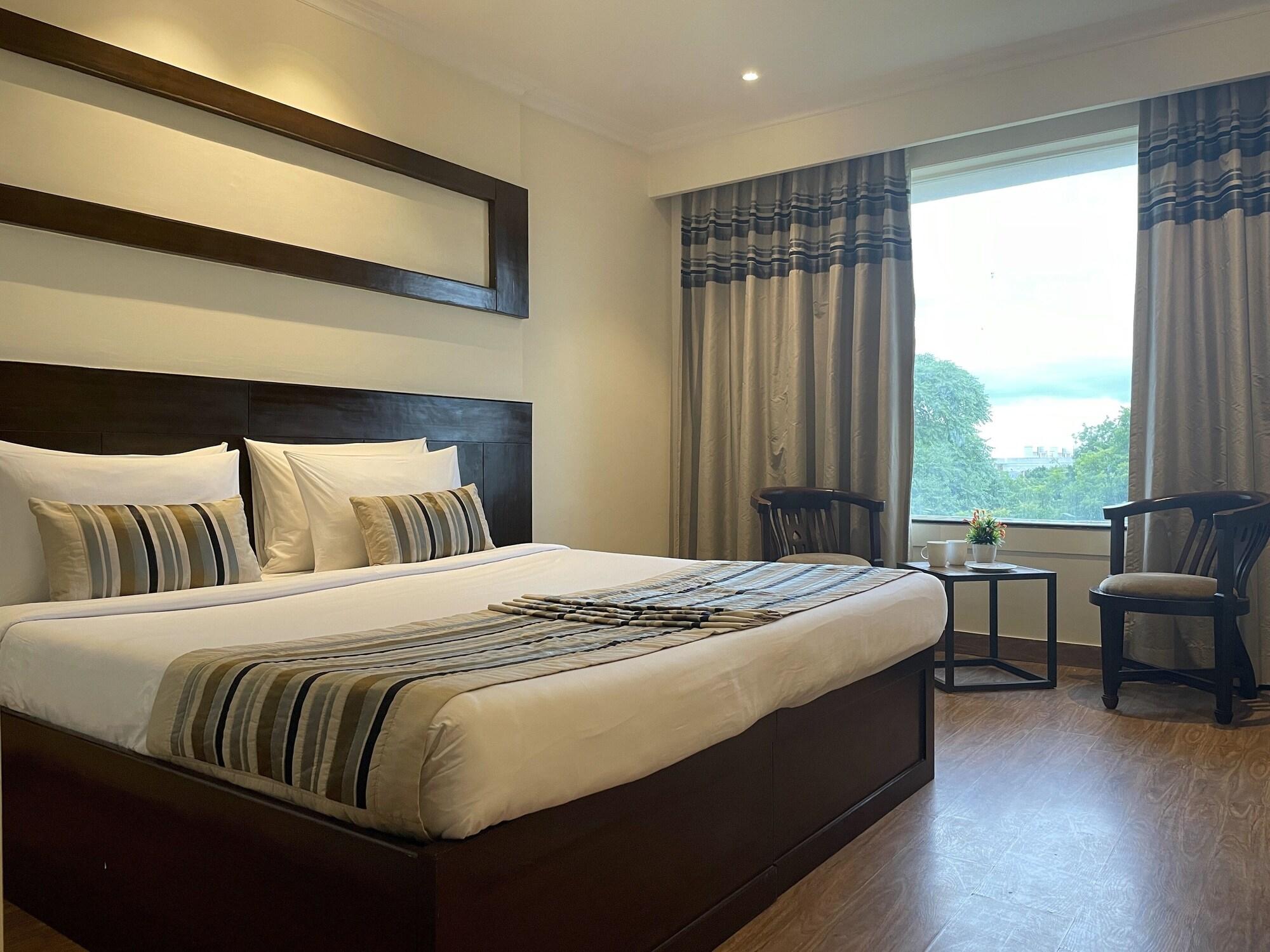 Royale Sarovar Portico Agra Agra  Exterior photo