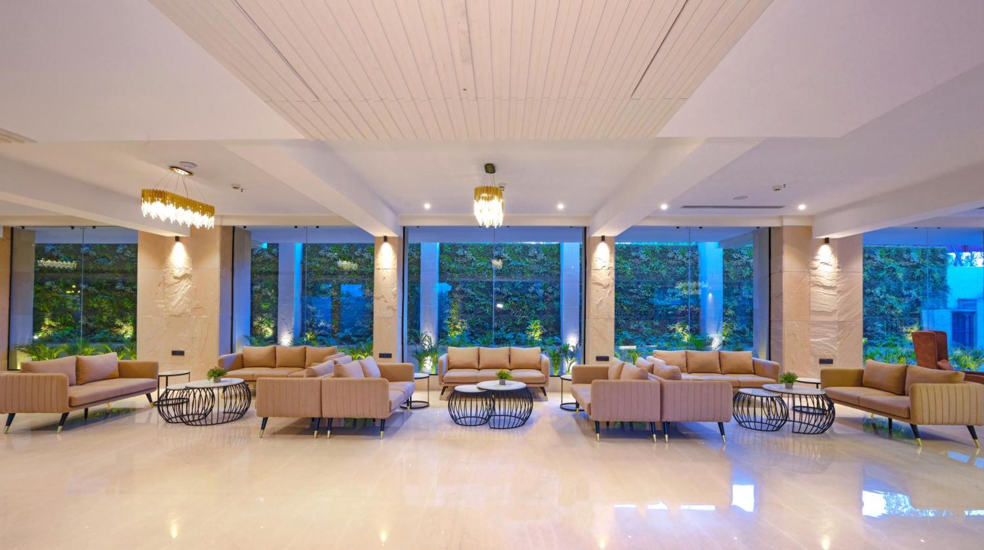 Royale Sarovar Portico Agra Agra  Exterior photo