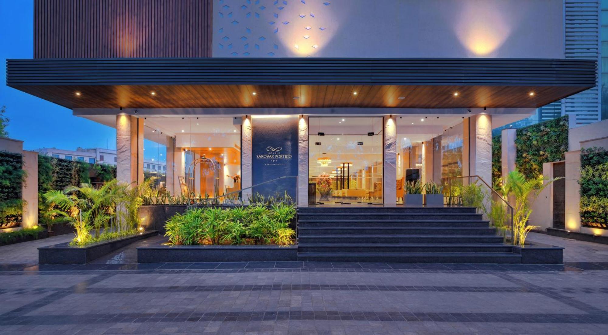 Royale Sarovar Portico Agra Agra  Exterior photo