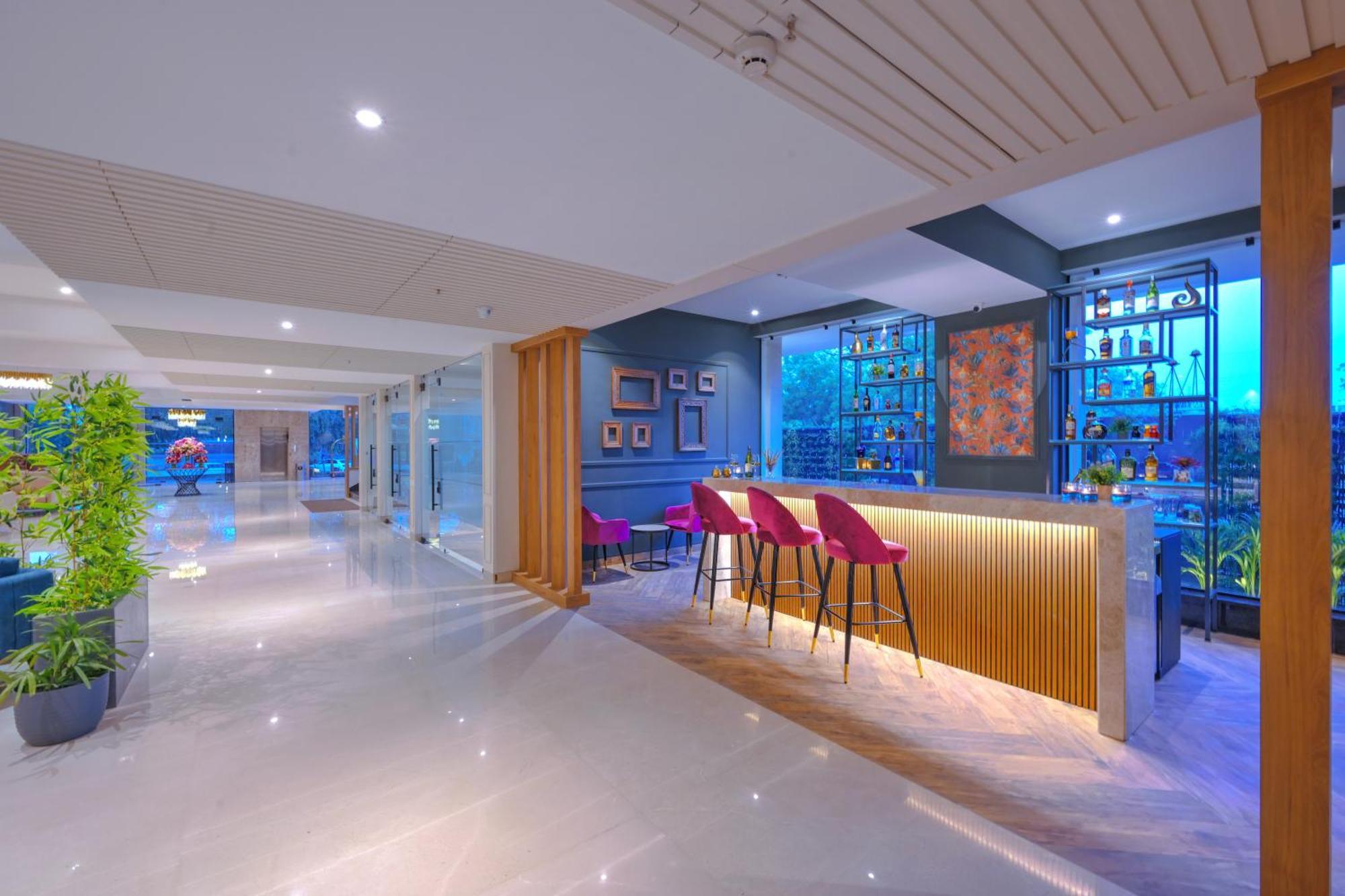 Royale Sarovar Portico Agra Agra  Exterior photo